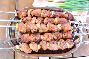 жарить шашлык до готовности